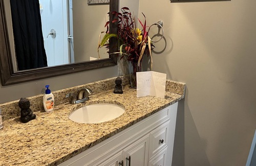 Clarkdale Bed & Breakfast | Urban Lake House