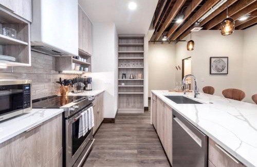 Downtown Spokane Apartment | Urban Modern Living PERFECT for long term stays
