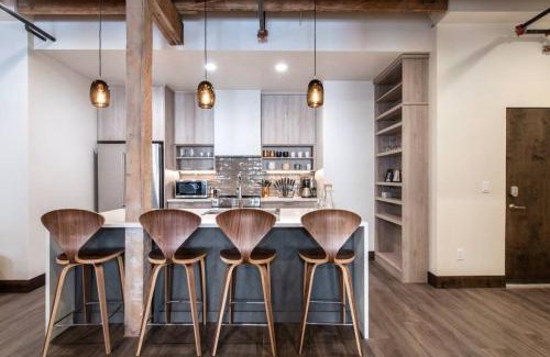 Downtown Spokane Apartment | Urban Modern Living PERFECT for long term stays