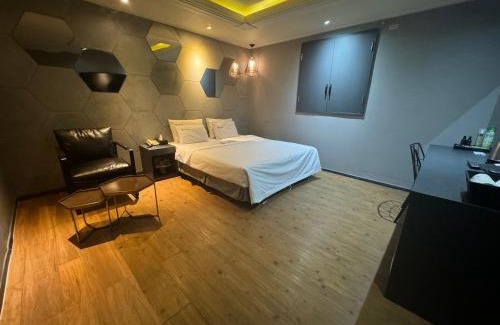 COEX Hotel | Urban Nest Hotel
