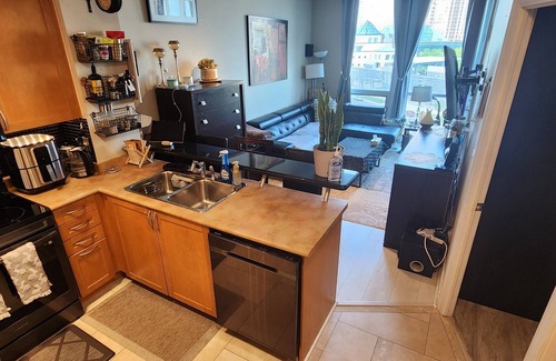 Downtown Mississauga Condo | Urban Oasis: 1BR City Centre/Parking Included