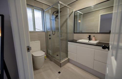 Kensington House | Urban Oasis Hideaway