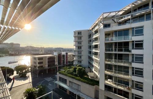 Darling Harbour Apartment | Urban Oasis Residence - Views · Parking · Ease