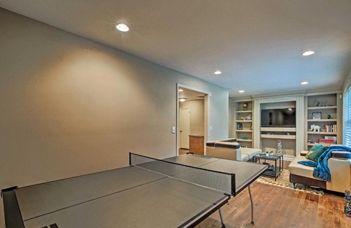 Collier Heights House | Urban Oasis with Game Room, 6 Miles to Downtown ATL