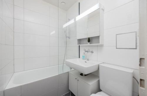 Sihlfeld Apartment | Urban Oasis with Queen Bed and View BE-49