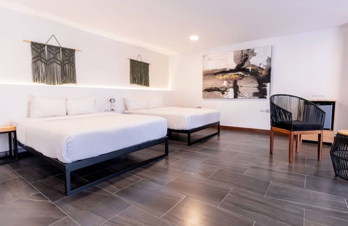 La Paz Hotel | Urban Puebla by Grupo Amber