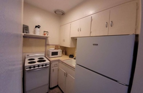 Crescent Lake Apartment | Urban Retreat at Crescent Lk