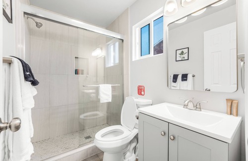 El Cajon Apartment | Urban Retreat -Central El Cajon- Sleep 3 with AC