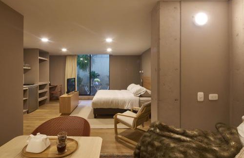 Financial District Apartment | Urban Retreat in Bogotá - Design & Comfort