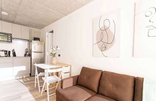 Santiago Apartment | Urban Retreat Mall Plaza Egana Comfort and Style
