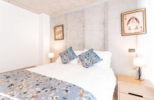Santiago Apartment | Urban Retreat Mall Plaza Egana Comfort and Style