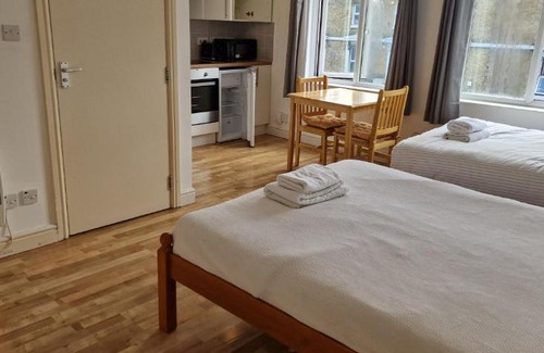 Camberwell Apartment | Urban Retreat Studio Camberwell zone 2