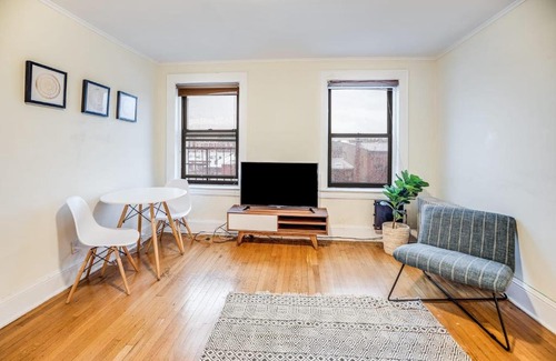 Hoboken Apartment | Urban Style 2BR in Hoboken