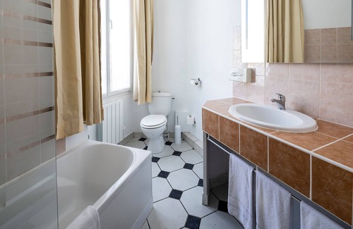 Carpentras Hotel | Urban Style Blason du Ventoux