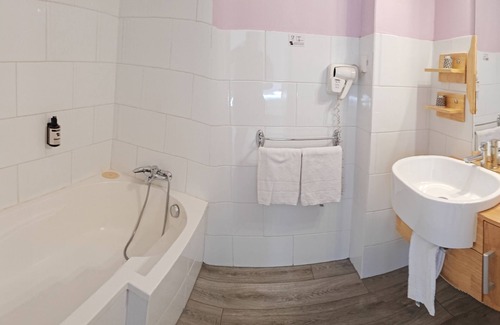 Centre Ville Hotel | Urban Style Hotellerie du Cheval Noir