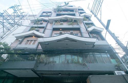 Pasay Hotel | Urban Travellers Hotel by RedDoorz