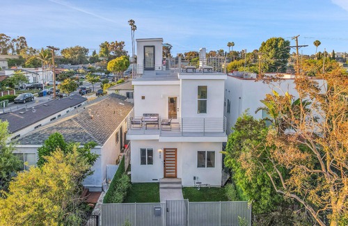 Mid City Villa | Urban Villa in Culver City