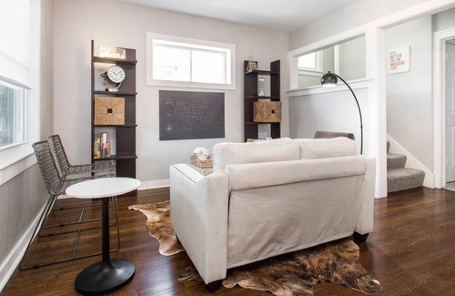 Kansas City Apartment | UrbanCore ✨ 2Story PrivateApt ✨ Mins to Plaza/UMKC