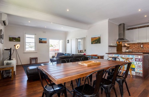 Mount Claremont Apartment | UrbanStyle Claremont Apartment