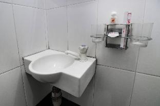 Ciputat House | Urbanview Hotel 58 Bintaro