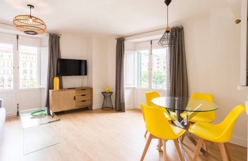 La Merced Apartment | Urbe10 Plaza de la Merced 2BED ( 3J)