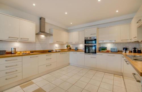 Little Petherick House | Urchins Peak