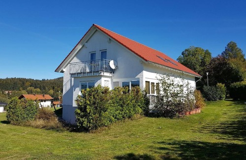 Mauth Apartment | Urlaub in ruhiger Lage mit Südbalkon mit Blick auf den Bayerischen Wald