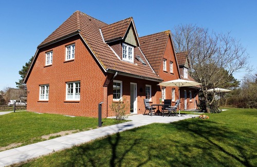 Nebel Apartment | Urlaub mit Hund/Obergeschosswohnung mit Terrasse für 2 Personen