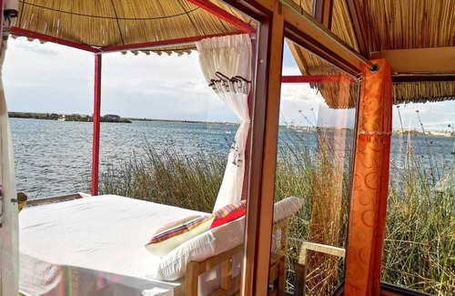 Puno Hotel | Uros Titicaca Marca Lodge