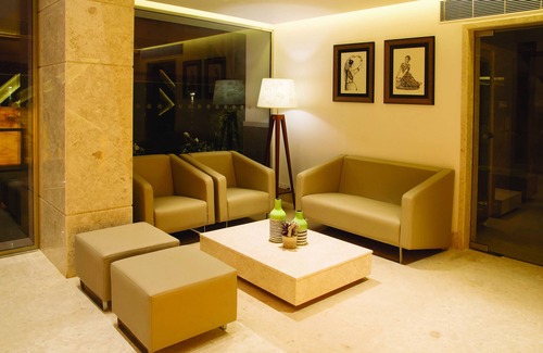 Parthasarathy Puram Hotel | Urvashi Residency