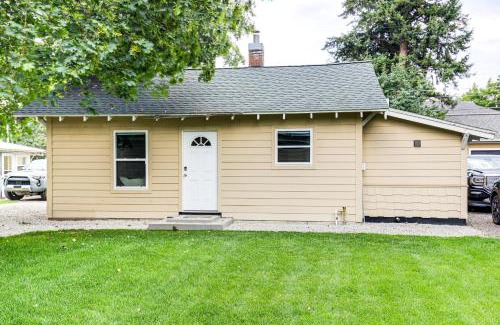 University District House | Walk to Campus and Riverfront Park Missoula Gem!