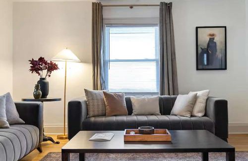 Clintonville Apartment | Close to OSU Rooftop Patio Grill & Outdoor TV