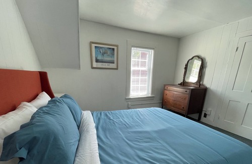 Waterbury Apartment | Clean 3br apt. Historical Waterbury Village. Nearby Stowe and Sugarbush skiing.