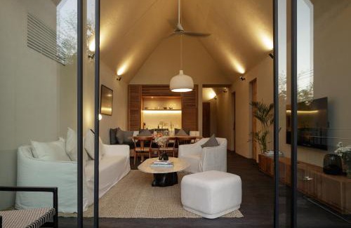 Beraban Villa | Usawa by OXO