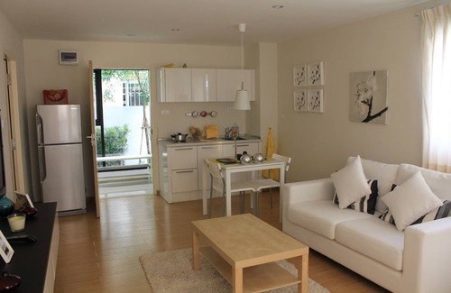 Suan Luang Apartment | UTD Aries Hotel & Residence