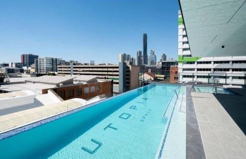 Fortitude Valley Apartment | Utopia City Oasis Exquisite Urban Retreat
