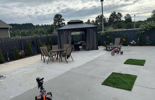 Puyallup House | Utopia Luxury Stay - North Puyallup