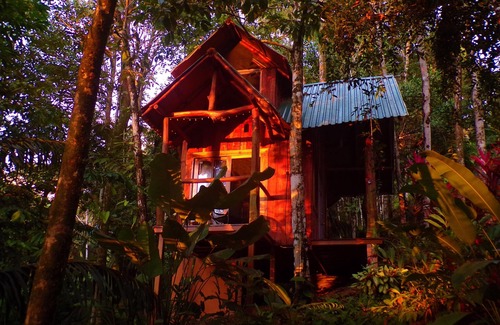 Uvita Cottage | Uvita Tree House! No Cleaning Fee!