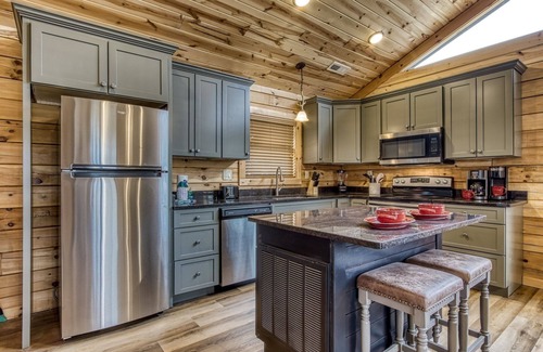 Sevierville Cabin | Uwohali - New 3 Bedroom 2 1/2 Bath - New Construction! 3 Cabin by Redawning