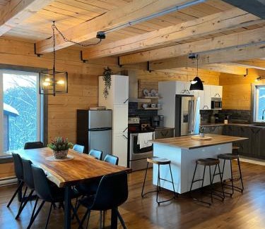 L'Anse-Saint-Jean Apartment | Vébron 1