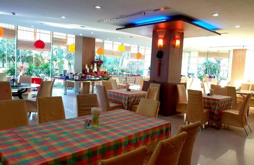 Nai Mueang Hotel | V-One Hotel Korat