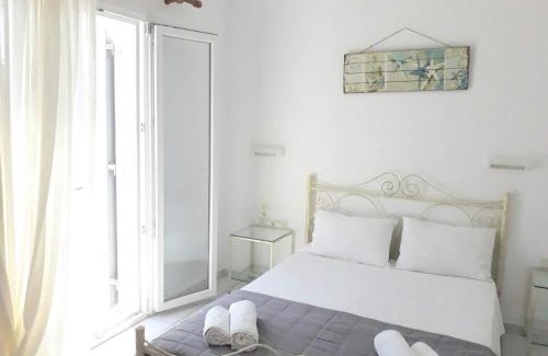 Apollonia Hotel | V-rooms in Milos Cyclades