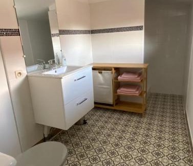 Valence Apartment | V3 Studio tout confort plein centre 5 min Golfech