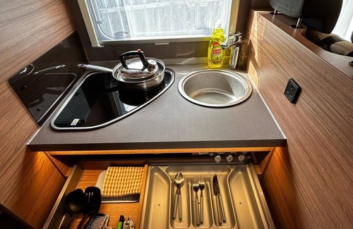 Heaton House | Vaaroom London Explorers' Pod