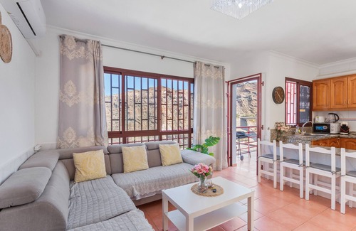 Puerto Rico Villa | Vacation Villa 'Big Puerto Rico Streetfront' with Mountain View, Wi-Fi and Air Conditioning