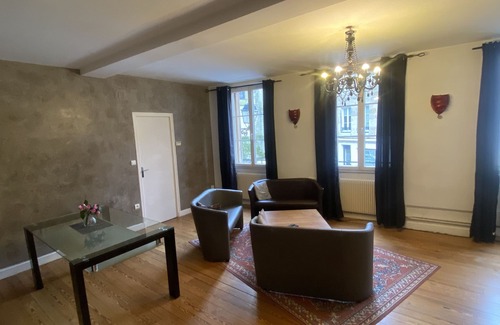 Joinville Apartment | Vacance en Famille Près de Lieu Chargé d Histoires !