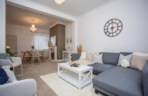 Woodhorn House | Vacant Nests - The Melrose Beach Free Parking