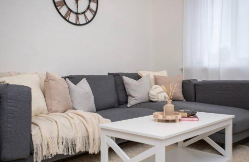 Woodhorn House | Vacant Nests - The Melrose Beach Free Parking