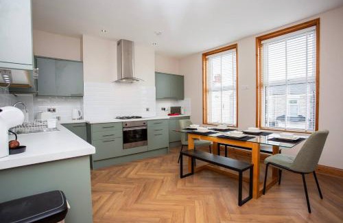 South Shields Apartment | Vacant Nests - The Ocean Retreat