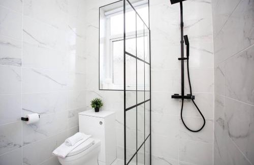 South Shields Apartment | Vacant Nests - The Ocean Retreat